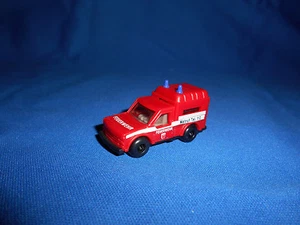 GERMAN FIRE FIGHTERS TRUCK #4 Emergency Vehicle Toy Plastic Toy Kinder Surprise - Picture 1 of 6