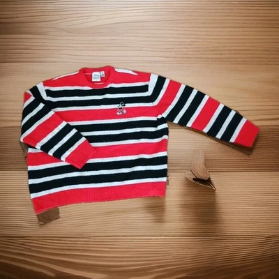 Suéter Disney Forever 21 masculino XXL Mickey Mouse listrado vermelho, branco e preto - Imagem 1 de 4