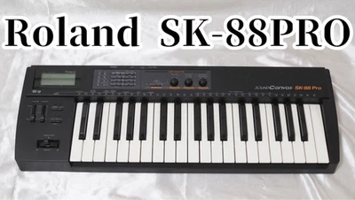 Roland SK-88 Pro SOUNDCanvas 37-Key 1117 Tones 42 Drum Sets 64 Insertion Effects - Image 1 of 4