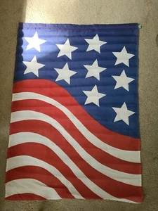 America/U.S.A. Bandiera da giardino con maniche in nylon 28"x40" ottime condizioni vintage - Foto 1 di 3