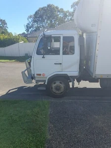 Nissan UD LK235 PANTECH Furniture Removals Truck or just a truck - Picture 1 of 23