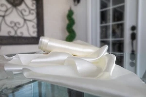 Classic Creme Collection: Creme Satin Fabric roll - Picture 1 of 2