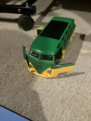 Nickelodeon Teenage Mutant Ninja Turtles Jada 1:24 Diecast 1962 VW Model Bus Toy - Image 1 of 4