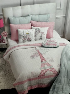 Nicole Miller Paris Twin Quilt NIP - Picture 1 of 12