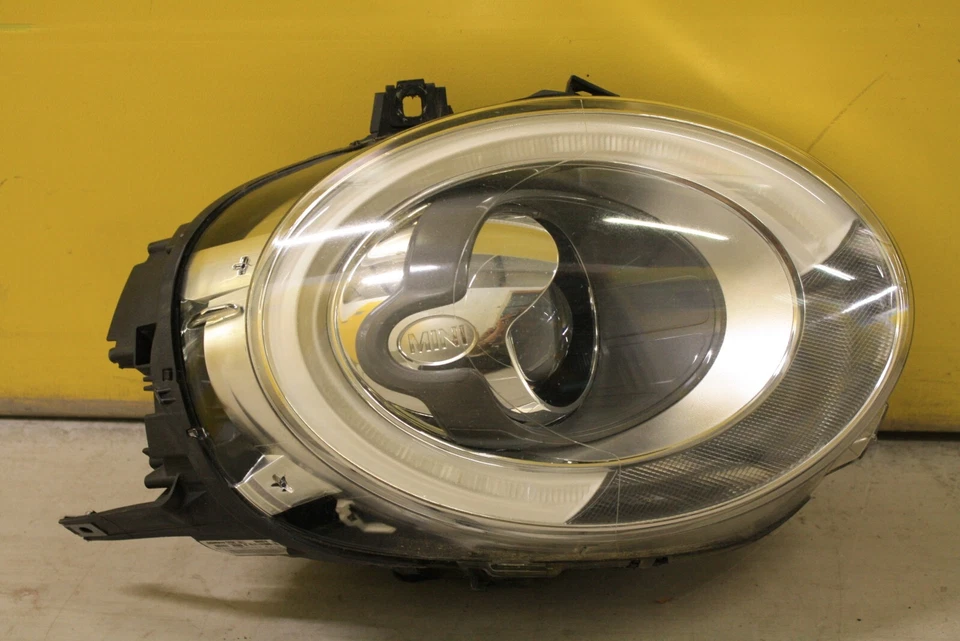 FARO XENÓN LADO DERECHO MINI COOPER F55 ORIGINAL 7416980 *DAÑADO* Foto 1 de 4