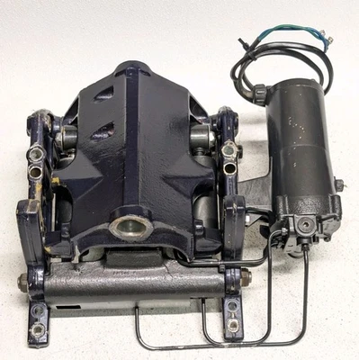 Force Outboard Complete Power Trim Tilt Unit 86,87,88,89,90,91 85,90,120 & 125hp - Image 1 of 4