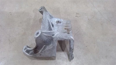 2017-2024 VOLVO XC60 RHD ENGINE MOUNT BRACKET RIGHT SIDE 31430470 - Image 1 of 4