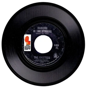 Crystal Gayle. Baby, What About You/He Is Beautiful To Me 45 rpm - Picture 1 of 1