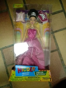 Elegante muñeca Nicole Quincenera, nueva - Imagen 1 de 2