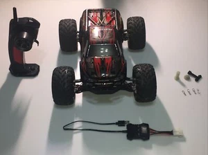 GoStock IPX4 Rc Truck Big Wheel Rc Truck 1:12 Scale (Damaged Axle) - Picture 1 of 7