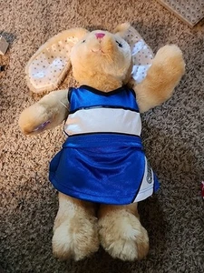 Build a Bear hellbraunes Häschen Kaninchen Plüsch 16 Zoll beweglicher Cheerleader 3 zusätzliche Outfits - Bild 1 von 10