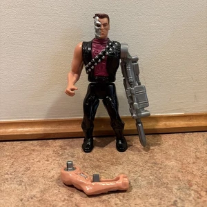 Power Arm Terminator 2 Vintage Action Figure T2 Kenner 1991 With Missile ￼ - Picture 1 of 4