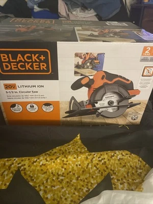BLACK+DECKER 20V 5-1/2 in. Sierra circular inalámbrica BDCCS20 SOLO HERRAMIENTA Foto 1 de 3