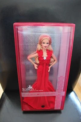 Healing Hearts*Go Red*Muñeca Barbie*Canadiense*ROBERT BEST*Como Nueva*ENVÍO GRATUITO* Foto 1 de 4