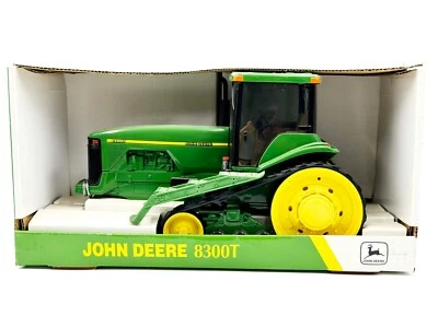 1/16 John Deere 8300T Track with Tracks - Image 1 of 3