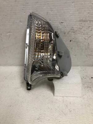 OEM 2015 2016 2017 TOYOTA PRIUS C RIGHT RH PASSENGER SIDE HALOGEN TURN SIGNAL - Image 1 of 4