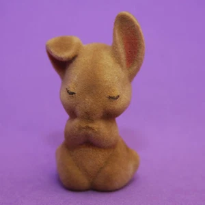 Hallmark Merry Miniature Easter 1984 Praying Bunny Flocked EHA3401 Brown Mini - Picture 1 of 3