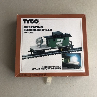 Vintage HO Scale Tyco Operating Floodlight Car #346 Green In Box - Image 1 of 4