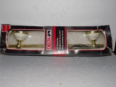 Toallero Delta 18" Colección Lexhill Dorado y Blanco Hogar Baño Accesorio Foto 1 de 4