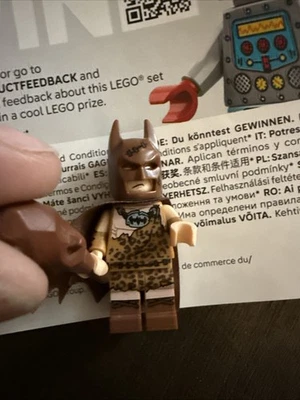LEGO Batman Película Serie 71017 Mini Figura #4 Hombre de las Cavernas ¡Con palo y capa limpia! Foto 1 de 4