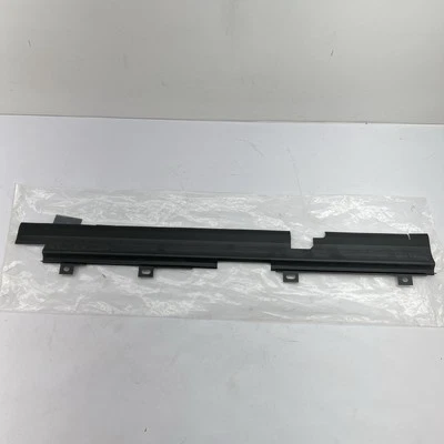 Подходит для прицела радиатора 2012-2021 NIssan NV1500 NV2500 NV3500 62821-1PA0A - Изображение 1 из 3