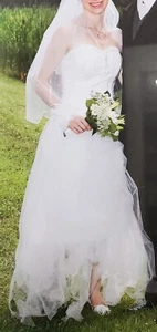 Wedding Dress, Strapless, Open Shoulders, Corset - Picture 1 of 18