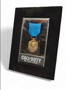 Call of Duty Black Ops Medal Badge with Case Hardened Edition - Collectible  - Picture 1 of 3