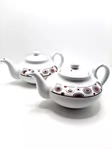 2x Small Oriental Tea Pots Vintage Made of Porcelain from the Brand Saghar Rare - Picture 1 of 5