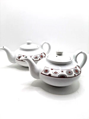 2X Small Oriental Teapots Vintage Made Of Porcelain By Saghar Rare - Image 1 of 4