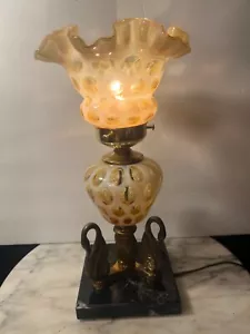FENTON HONEYSICLE COIN DOT 3 SWANS FIGURIN RARE LAMP 1948-1949 - Picture 1 of 9
