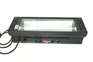 LUZ ESTROBOSCÓPICA LUCSLITE DMX 1500 240V #6940 (UNA) - Imagen 1 de 4