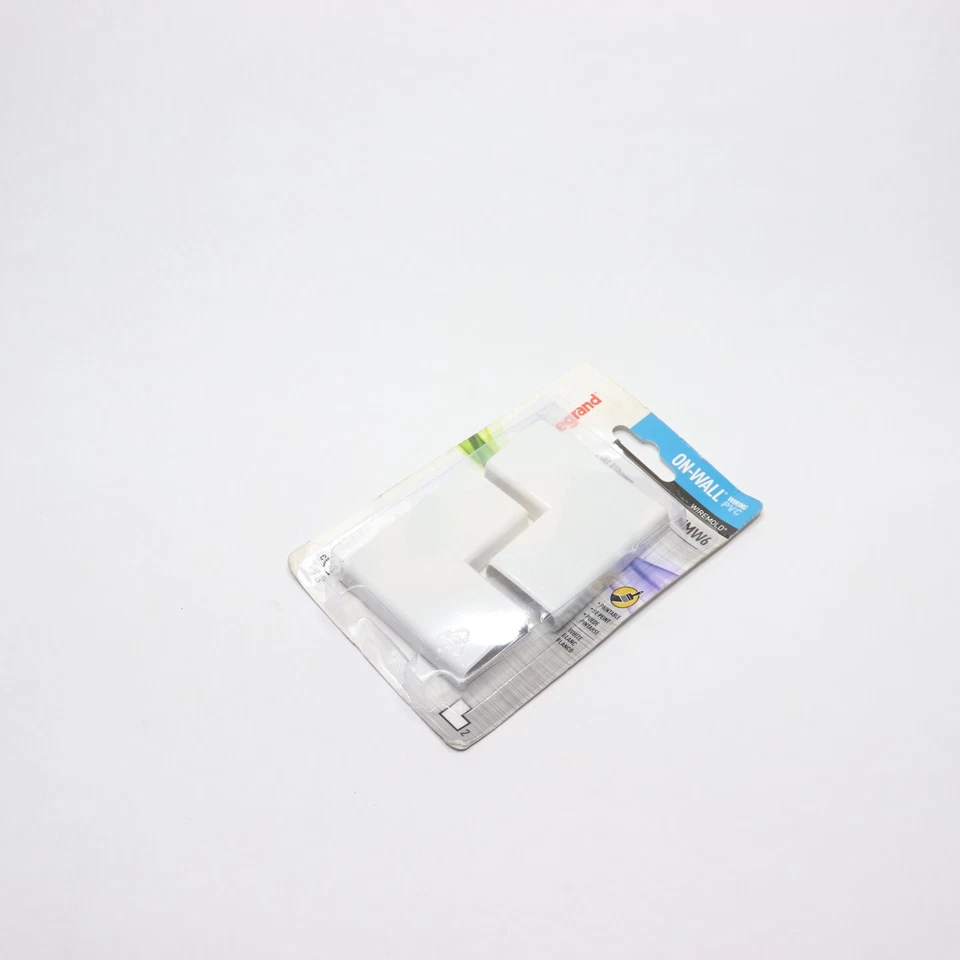 (2-Pk) Codo eléctrico plano de plástico Legrand NMW6 Foto 1 de 4