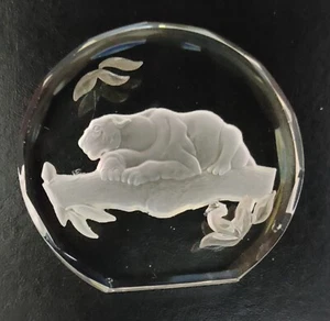 Glass Paper Weights Danbury Mint Wildlife Crystal #12  3" W Germany. - Picture 1 of 12