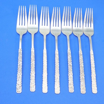 International 1847 Love / Precious Flowers 7 Dinner Forks Silverplate - Image 1 of 4