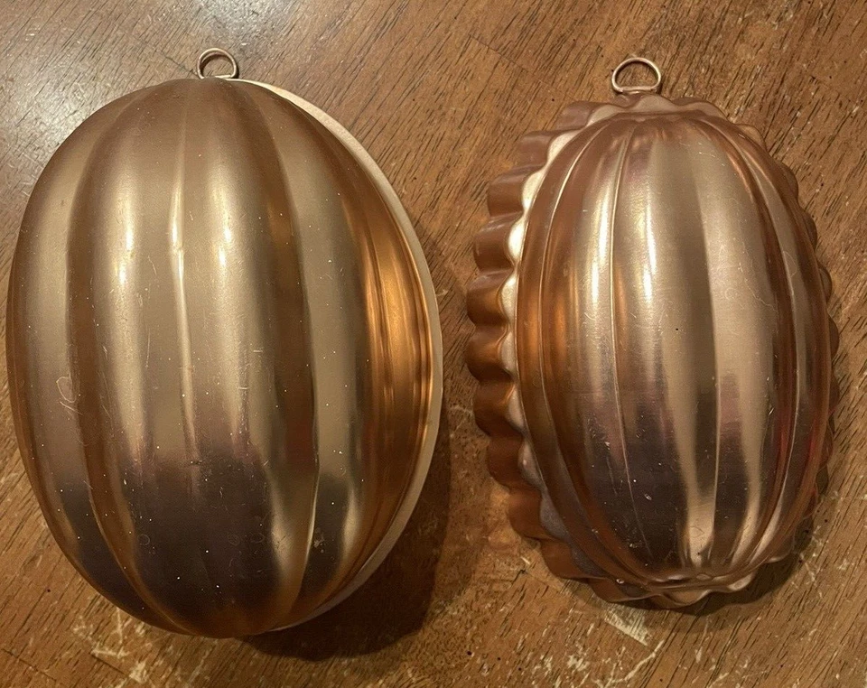 Set of 2 -EASTER Copper Jello  Molds Kitchen Farmhouse Vintage Egg Shape - Image 1 of 4