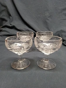 Set of 4 Vintage Cut Glass Champagne or Sherbert Glasses - Picture 1 of 11