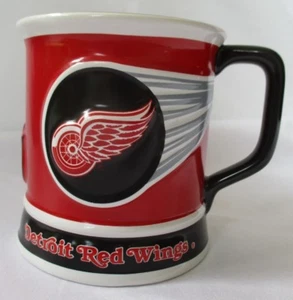 NHL DETROIT RED WINGS SIGNED PATRICK EAVES #17 LARGE 16-OZ EMBOSSED MUG - Picture 1 of 6