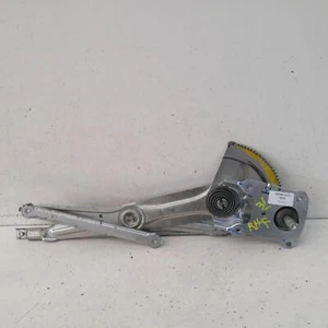 TOYOTA HILUX RIGHT FRONT WINDOW REG/MOTOR MANUAL, 03/05-08/15 05 06 07 08 09 10 - Picture 1 of 1