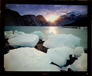 Scratched Screen Dell 1908FPt 19" LCD VGA DVI Monitor 1280x1024 w/ Stand +Cables - Picture 1 of 11
