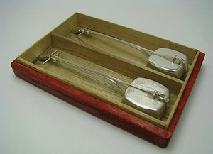 CASED JAPANESE STERLING SILVER SALT & PEPPER SHAKERS "SHAMISEN" Asia Japan c1960 - Picture 1 of 12