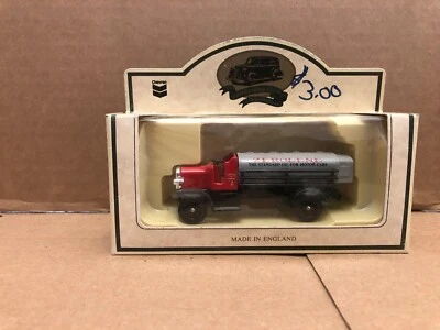 Lledo Die-Cast Chevron Zeroline 1911 Chain Drive Tank-truck - Image 1 of 4