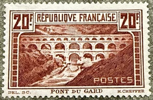 Sehr schöne Nr. 262A "20F Dunkler Kessel Pont du Gard Typ I", gute Zentrierung, neu - Bild 1 von 2