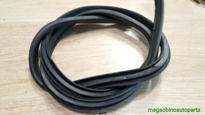 Toyota Yaris 2007-2011 sedán de 4 puertas sello de puerta trasera resistente a la intemperie (en carrocería) d36 Foto 1 de 3