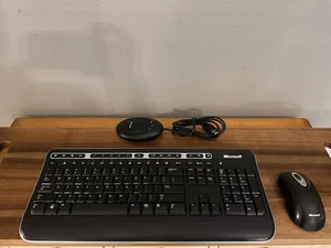 Microsoft Wireless Keyboard 1000 Optical Mouse 2000 Desktop Receiver 3.1 - Picture 1 of 8