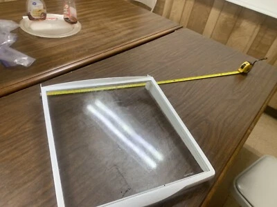 REFRIGERADOR KENMORE 253.51692104 Estante de vidrio a prueba de derrames deslizable Foto 1 de 4