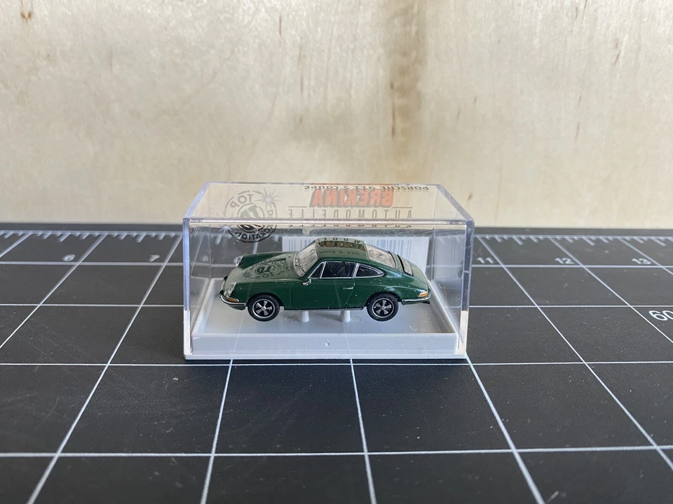 Brekina 16202 Porsche 911 T cupé - verde - 1:87/HO Foto 1 de 4