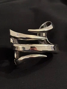 MEXICO Open Design 68 gram Sterling Silver Vintage Cuff Bracelet TH-77 .925 - Picture 1 of 5