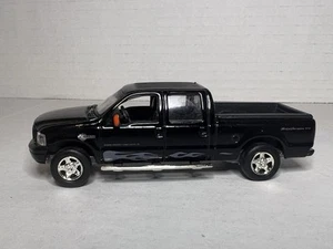 MOTORMAX 2007 HARLEY DAVIDSON FORD F-350 SuperCrew Black w/ Gray Flames Diecast - Picture 1 of 9