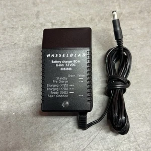 Hasselblad Battery Charger BCH 3053568 for H Battery Grip - Picture 1 of 5