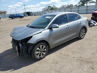 Rear View Mirror Hatchback With Automatic Dimming Fits 19-23 FORTE 1123539 - Image 1 of 4